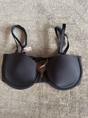 Victoria's Secret Black strapless bra size 32D